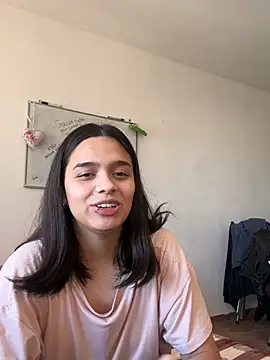 delilahraebaby online show from June 11, 2026, 5:33 pm