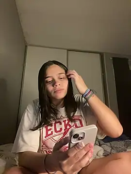 delilahraebaby online show from July 6, 2026, 7:05 am