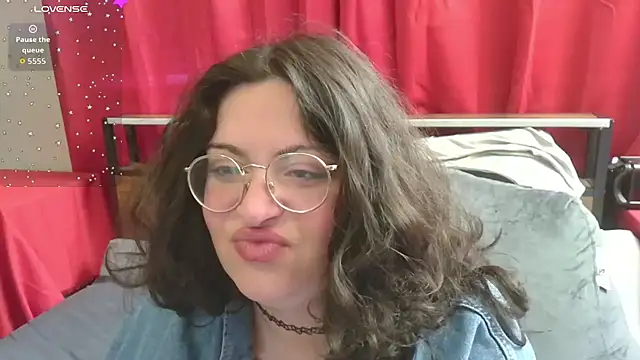 squishkink online show from June 25, 2026, 3:49 pm