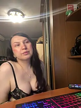 EvaBeautyXxX online show from July 17, 2026, 10:36 pm