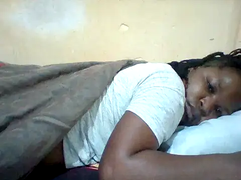 Camilla-Sweets online show from June 22, 2026, 4:42 am