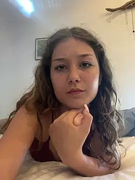Snapshot of SecretViolaa chatting on July 11, 2026, 3:48 pm SecretViolaa online show from July 11, 2026, 3:48 pm
