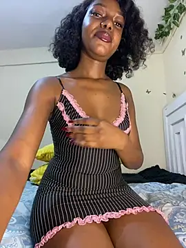 Snapshot of secxy-Petite chatting on July 18, 2026, 1:04 pm secxy-Petite online show from July 18, 2026, 1:04 pm
