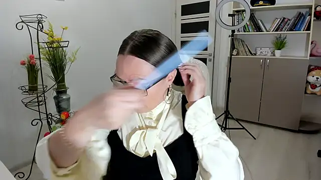 Vika73 online show from November 28, 2025, 6:27 am