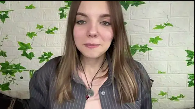 Snapshot of LisaPorse chatting on June 1, 2026, 2:30 pm LisaPorse online show from June 1, 2026, 2:30 pm