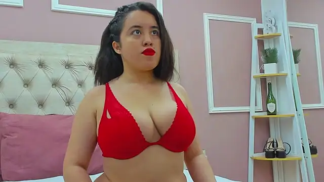 Snapshot of nia_taylorX chatting on June 6, 2026, 8:24 pm nia taylorX online show from June 6, 2026, 8:24 pm