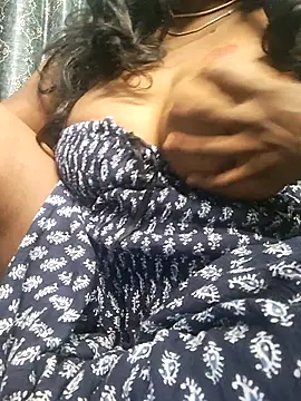 Tamil-ammukutty18 online show from July 10, 2026, 1:54 am