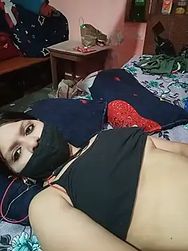 ZOYA-STRIP online show from July 1, 2026, 8:41 pm