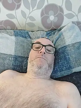 bigdickpeter78 online show from June 3, 2026, 6:35 pm
