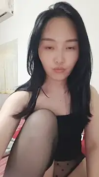 lylxili online show from June 14, 2026, 1:57 pm