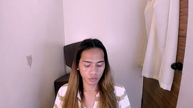 hugecock kate online show from June 23, 2026, 10:08 pm