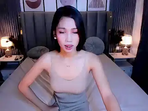 VeraVeronica online show from June 26, 2026, 8:13 pm