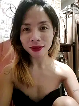 Super Hot BunnyXX online show from June 26, 2026, 7:18 pm