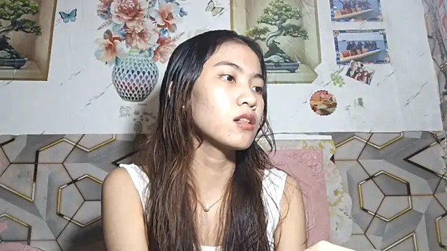 DeeannGunby online show from July 17, 2026, 3:07 pm