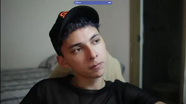 Snapshot of archi_love chatting on March 3, 2026, 8:09 am archi love online show from March 3, 2026, 8:09 am