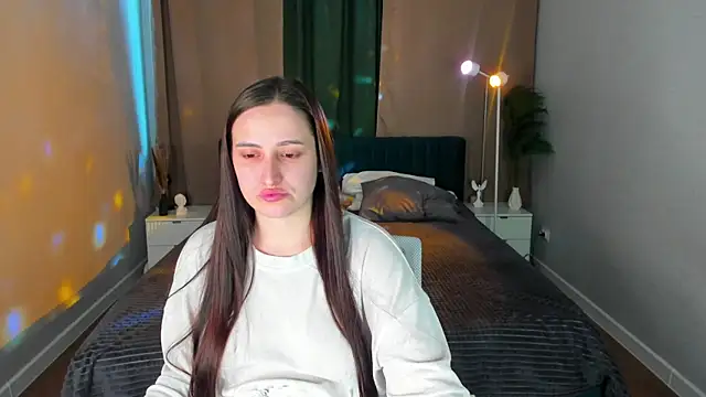 Elizabet Colllins online show from June 27, 2026, 1:10 am