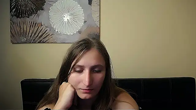 Jenny smille  online show from June 19, 2026, 5:45 am