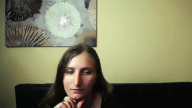 Jenny smille  online show from June 20, 2026, 5:43 am