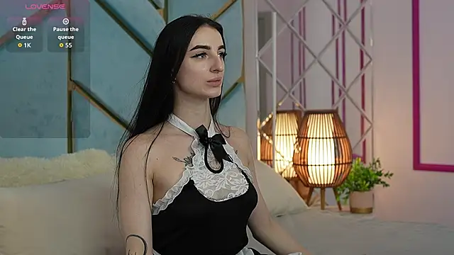 EmilyyMoon online show from July 11, 2026, 6:05 am