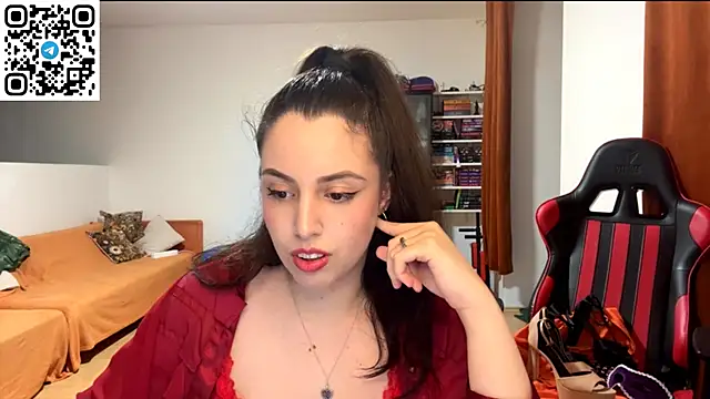 Snapshot of SweetFenomen67 chatting on June 9, 2026, 7:03 pm SweetFenomen67 online show from June 9, 2026, 7:03 pm