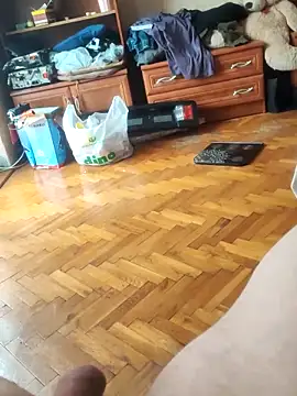 Mateusz2817cm online show from June 16, 2026, 8:17 am