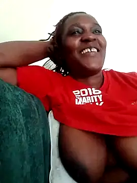 Snapshot of Queeny12 chatting on June 23, 2026, 10:57 am Queeny12 online show from June 23, 2026, 10:57 am