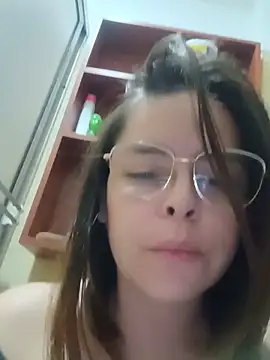 Hernosa-Poppy-sexy online show from May 19, 2026, 5:47 am