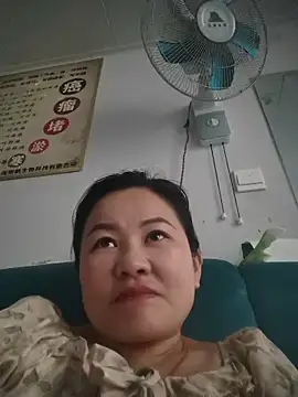 Snapshot of FXF-01 chatting on June 3, 2026, 6:16 am FXF-01 online show from June 3, 2026, 6:16 am