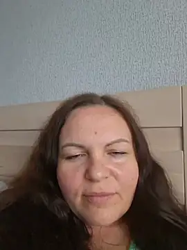 Snapshot of Meri_a chatting on June 13, 2026, 2:26 pm Meri a online show from June 13, 2026, 2:26 pm