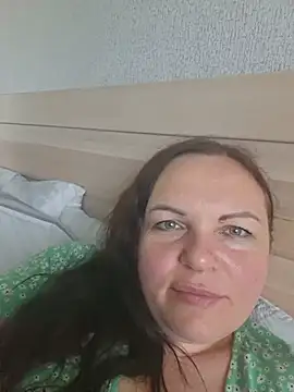 Snapshot of Meri_a chatting on June 29, 2026, 2:06 pm Meri a online show from June 29, 2026, 2:06 pm