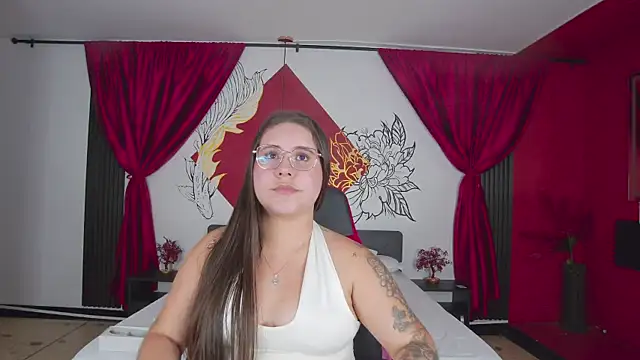 Lia Avalon online show from June 16, 2026, 11:35 am
