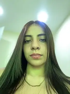 Hanna Cruz  online show from June 2, 2026, 5:37 pm