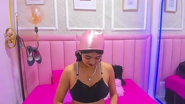 velvet girll online show from July 6, 2026, 1:41 pm