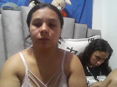Snapshot of Amber_rose17 chatting on June 7, 2026, 2:59 am Amber rose17 online show from June 7, 2026, 2:59 am