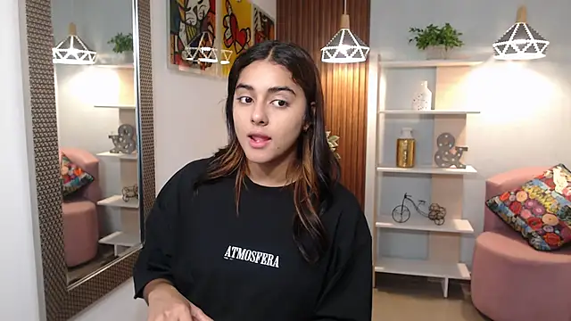  Lucy Grey  online show from June 12, 2026, 11:09 am