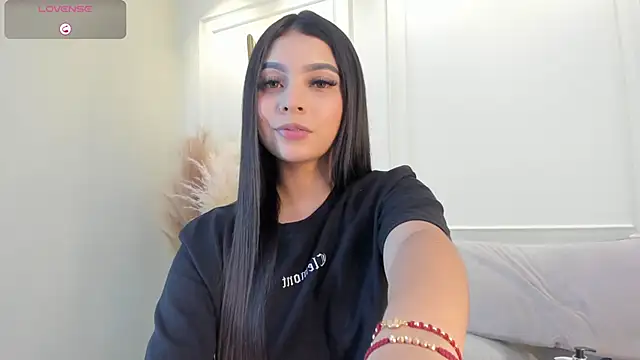 Alana cutte online show from June 6, 2026, 5:01 am