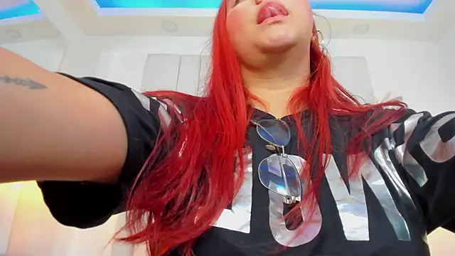 miia blumm online show from June 15, 2026, 3:58 pm