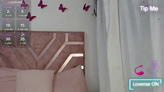 Snapshot of Angel-Hott_ chatting on June 27, 2026, 3:44 am Angel-Hott online show from June 27, 2026, 3:44 am