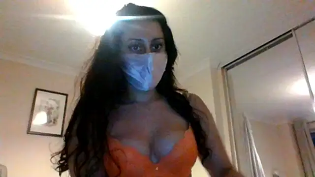 leila salem online show from June 11, 2026, 8:07 pm