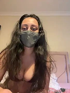 leila salem online show from July 6, 2026, 8:00 pm