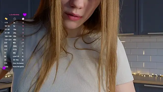DivaCrystal  online show from June 5, 2026, 12:22 pm