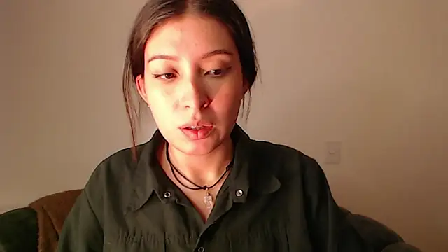 Snapshot of -AmelieH chatting on June 16, 2026, 10:45 pm -AmelieH online show from June 16, 2026, 10:45 pm