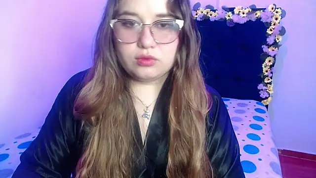 mary shucsika online show from June 3, 2026, 2:58 am