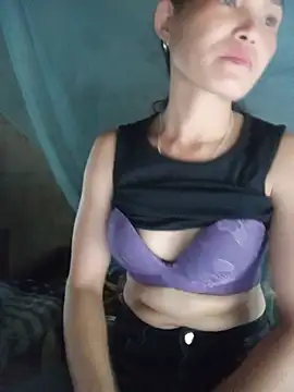 Snapshot of Heryy_xx chatting on July 18, 2026, 9:24 am Heryy xx online show from July 18, 2026, 9:24 am