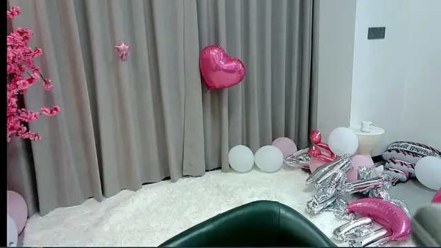 yan-0705 online show from June 3, 2026, 11:13 am