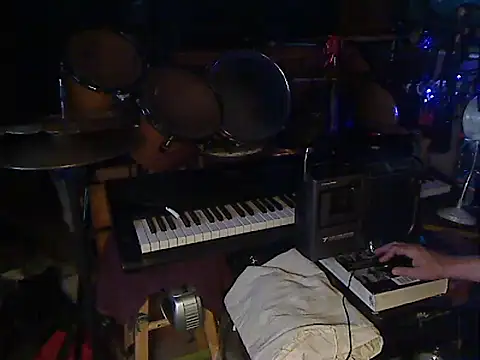 Dreamzluvz2 online show from July 20, 2026, 4:49 am