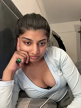naughtywhisper784 online show from July 4, 2026, 3:51 pm