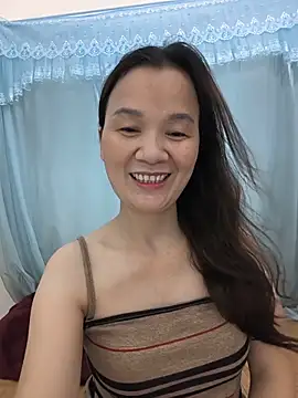 Snapshot of Lye_lovely chatting on June 3, 2026, 1:25 pm Lye lovely online show from June 3, 2026, 1:25 pm