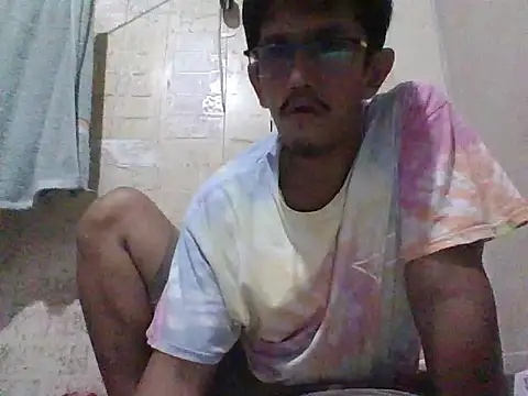 MikeSweet2026 online show from June 3, 2026, 6:57 pm