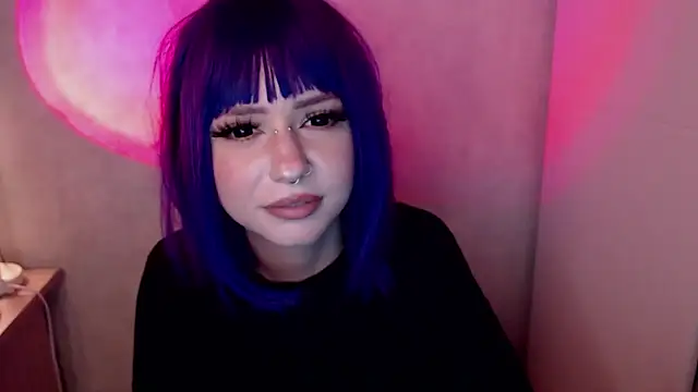 YunaLeaf online show from August 6, 2026, 7:38 pm